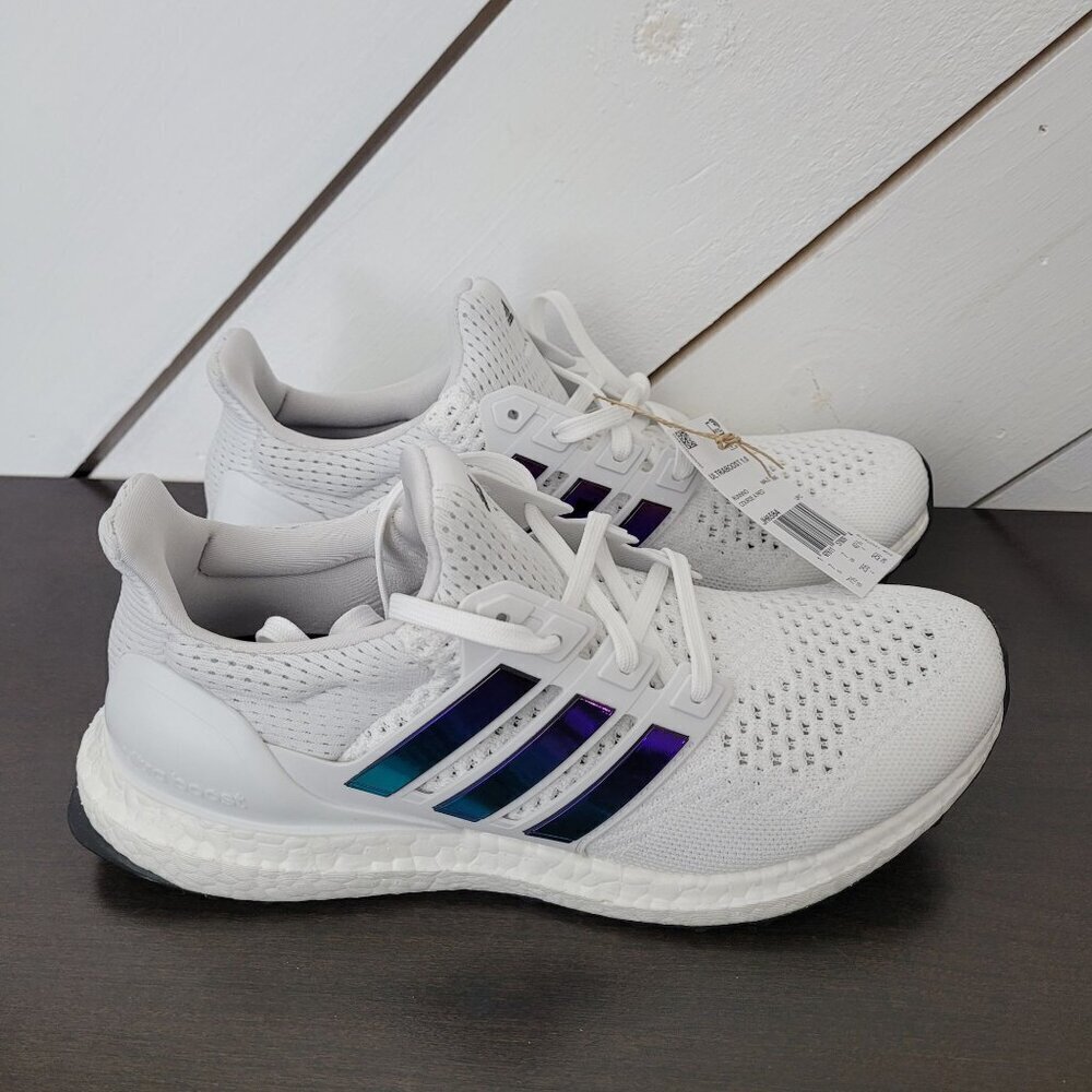 💥   1.0 Mens 7.5 Running Shoes with Iridescent Stripes